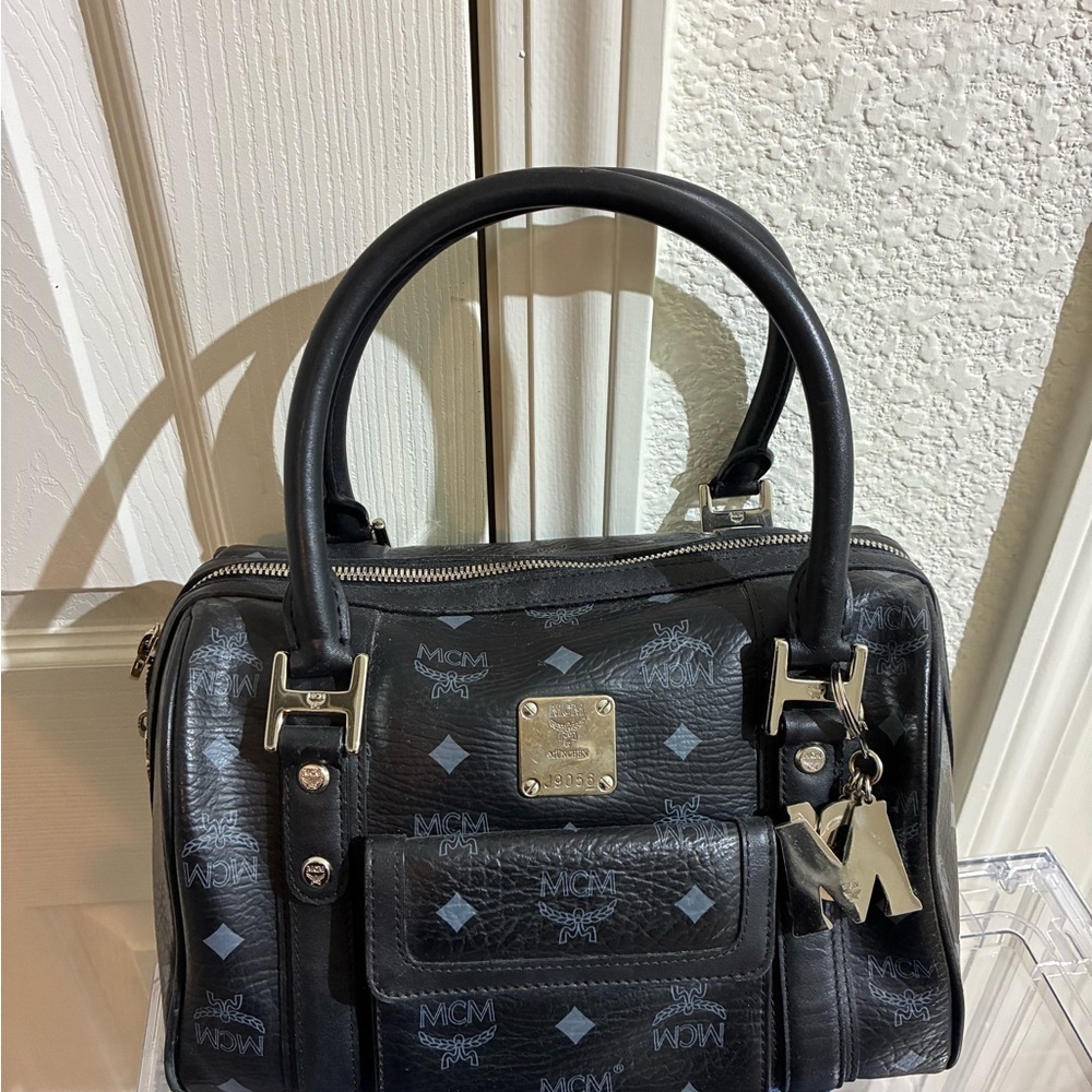 MCM Black and Gray Leather Satchel - Picture 5 of 5
